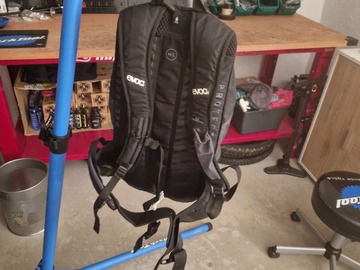 sell: Evoc FR Lite Race 10lFR Lite Race 10l
